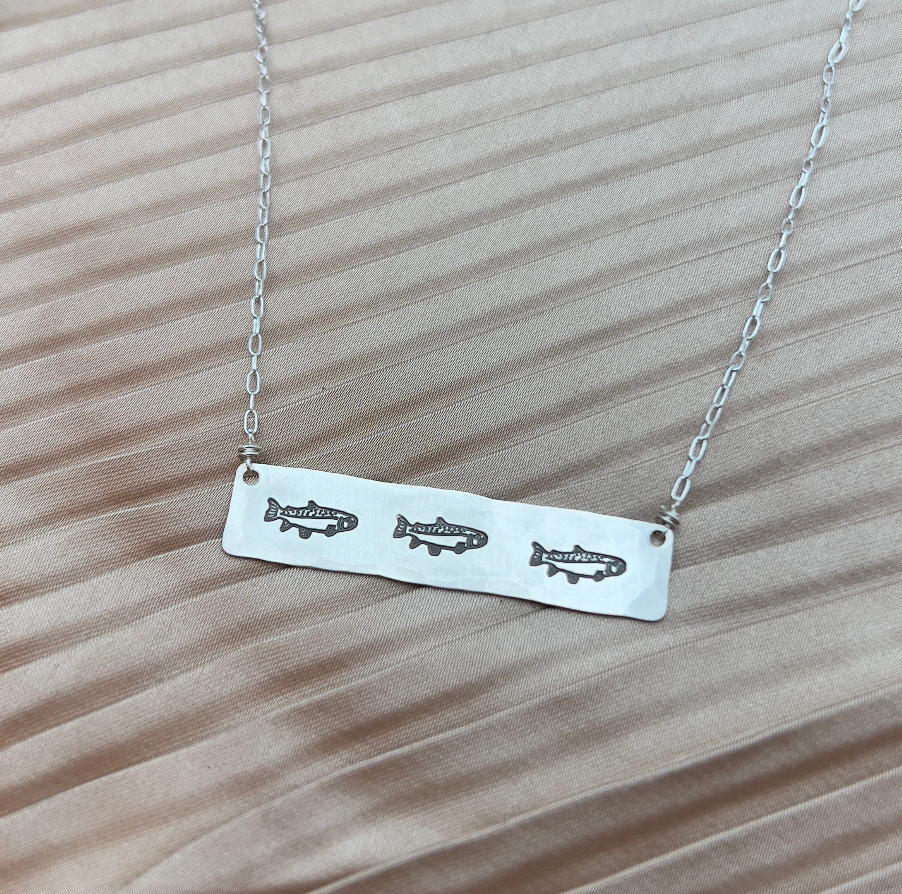 Feeesh Necklace (Bar) Horizontal