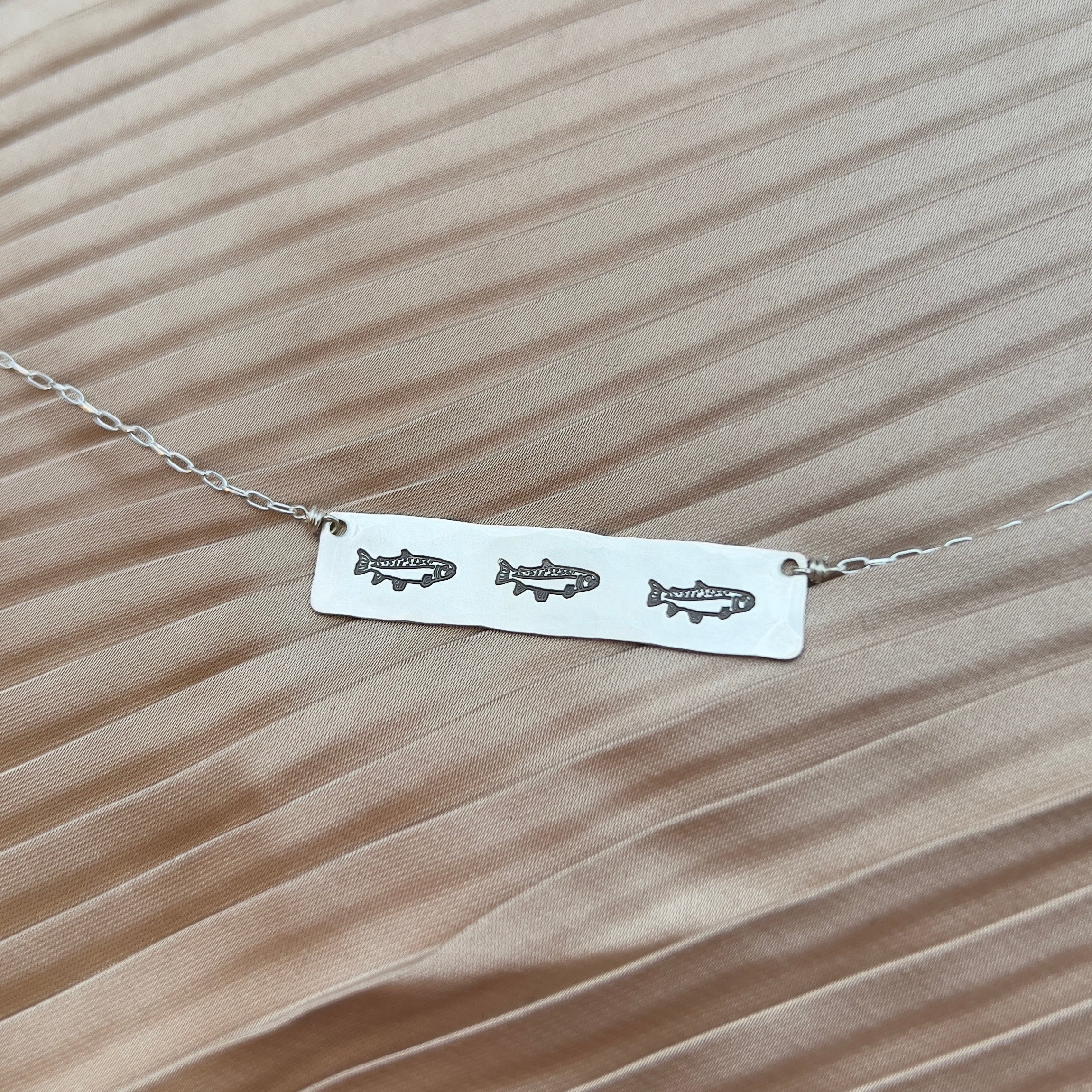 Feeesh Necklace (Bar) Horizontal