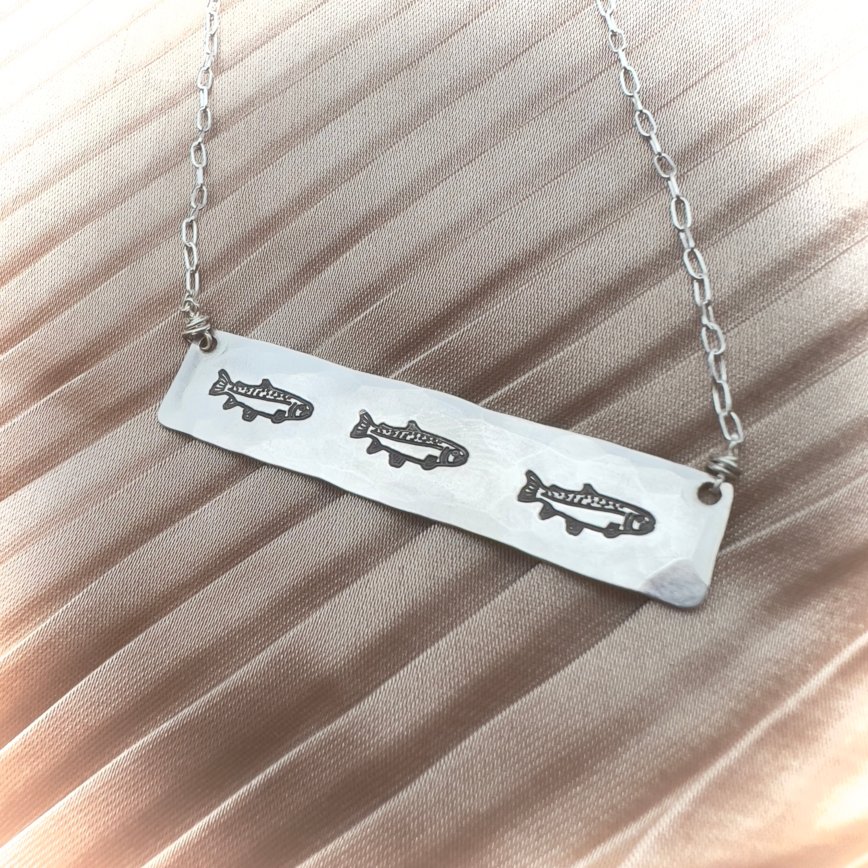 Feeesh Necklace (Bar) Horizontal