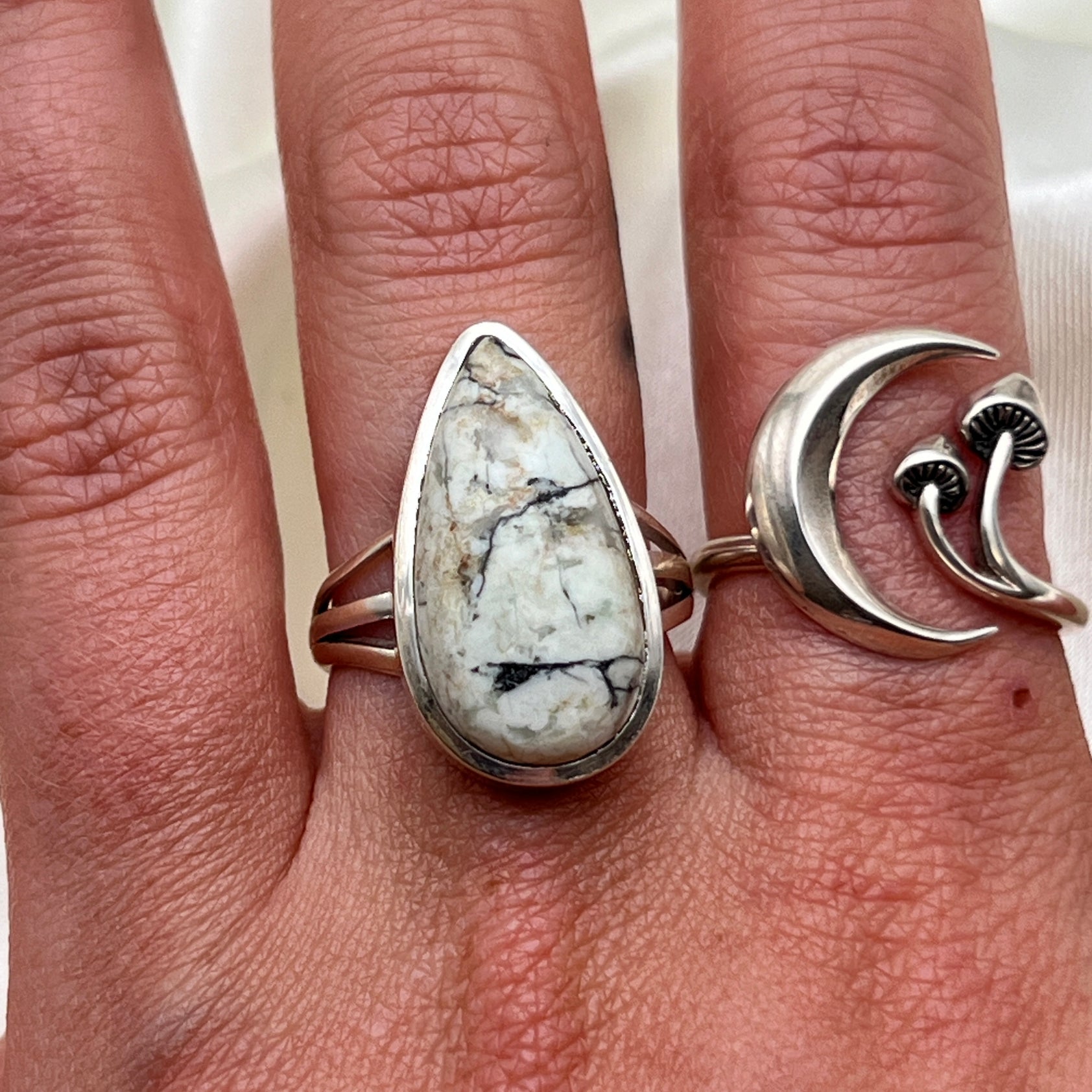 White Buffalo Turquoise Triple Band Ring: Size 8