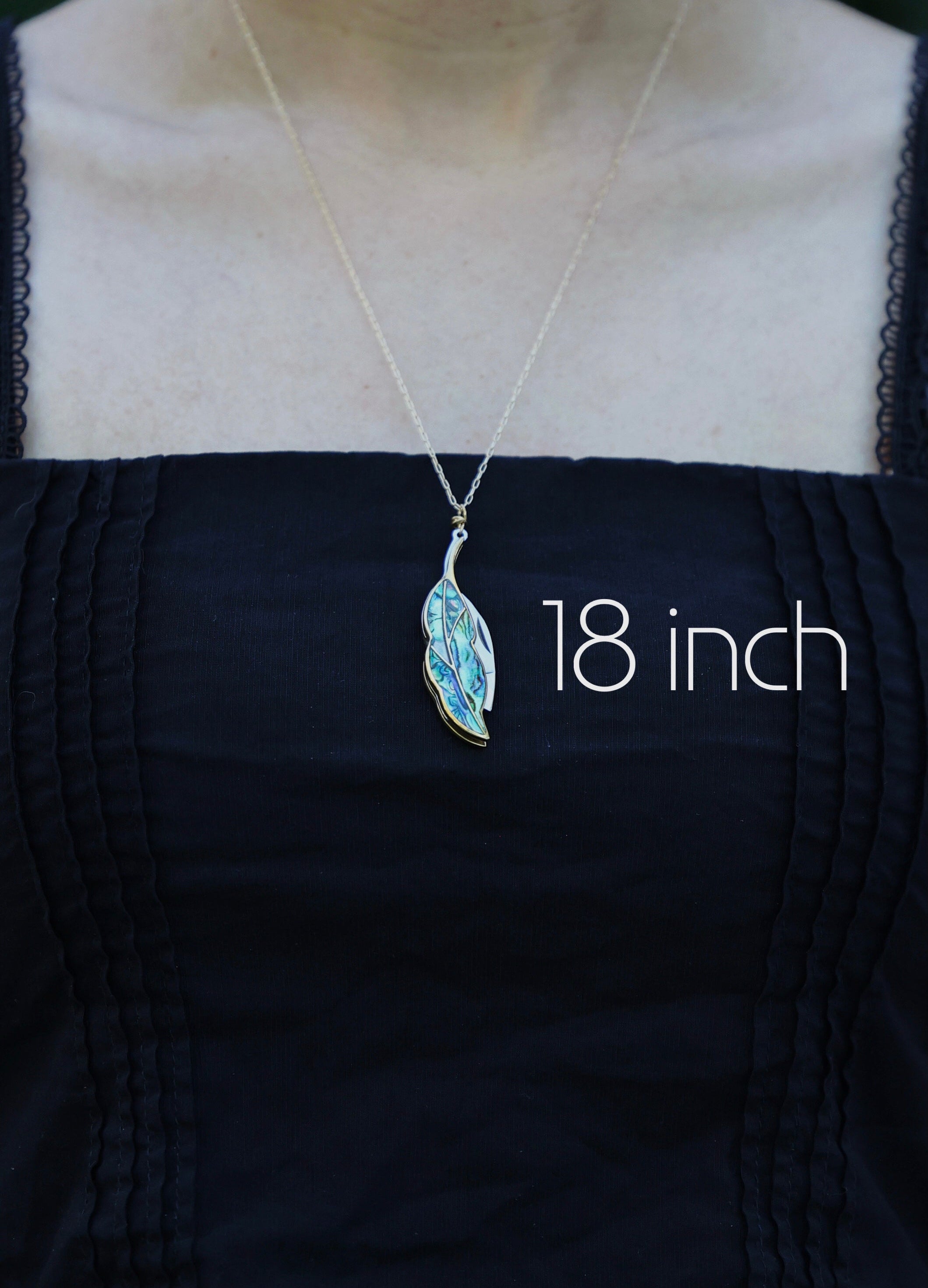 Plume Necklace