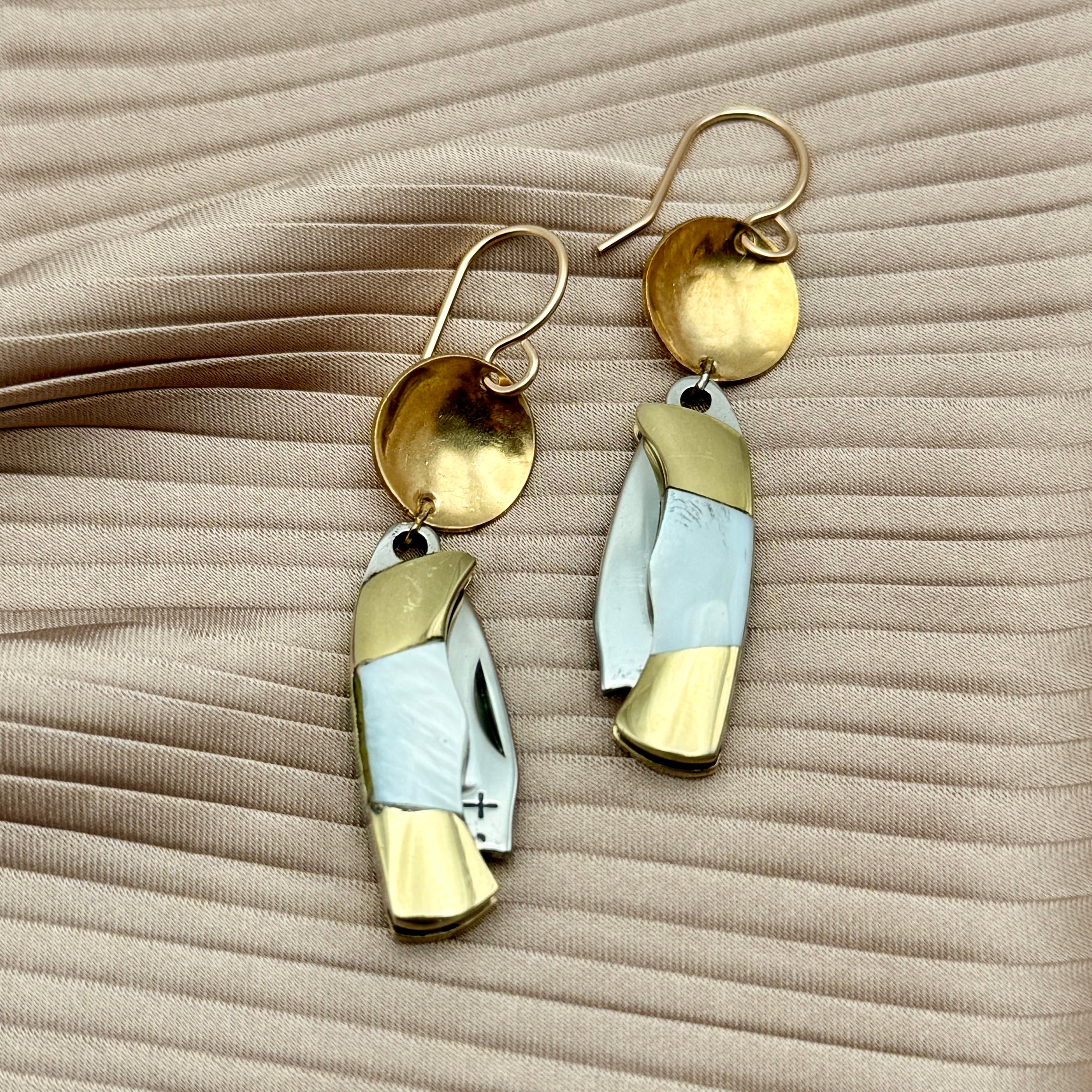 The Billie Earrings (Mother of Pearl)