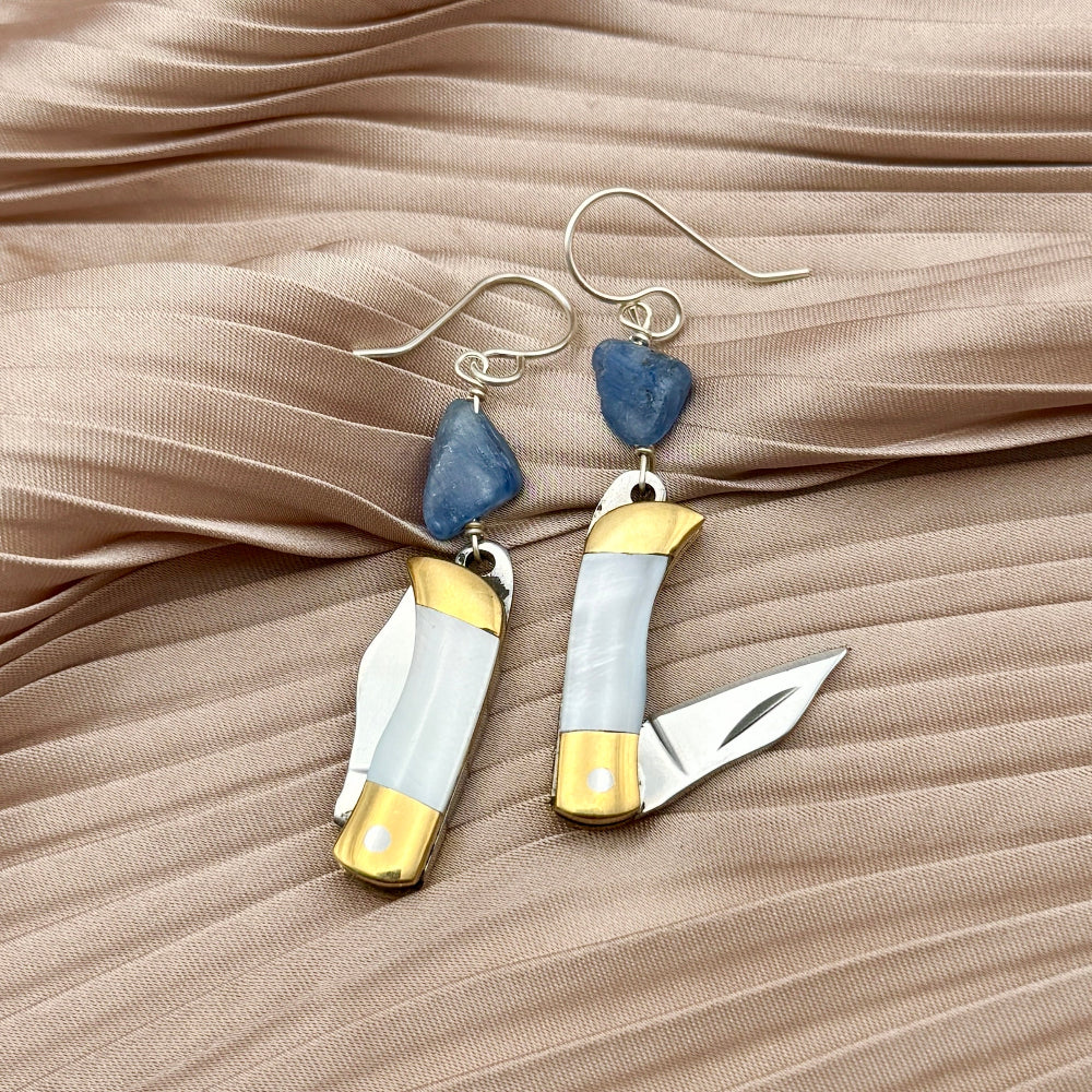 Earrings with kyanite bead and mother of pearl inlay mini pocketknives 