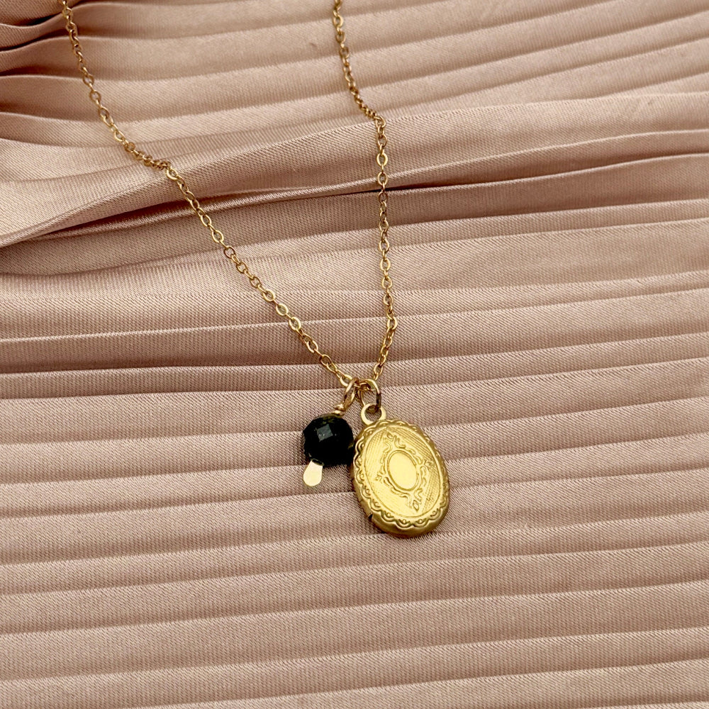 Capsule Locket Necklace (Emerald) – Bead Brass Jewelry | Fluff