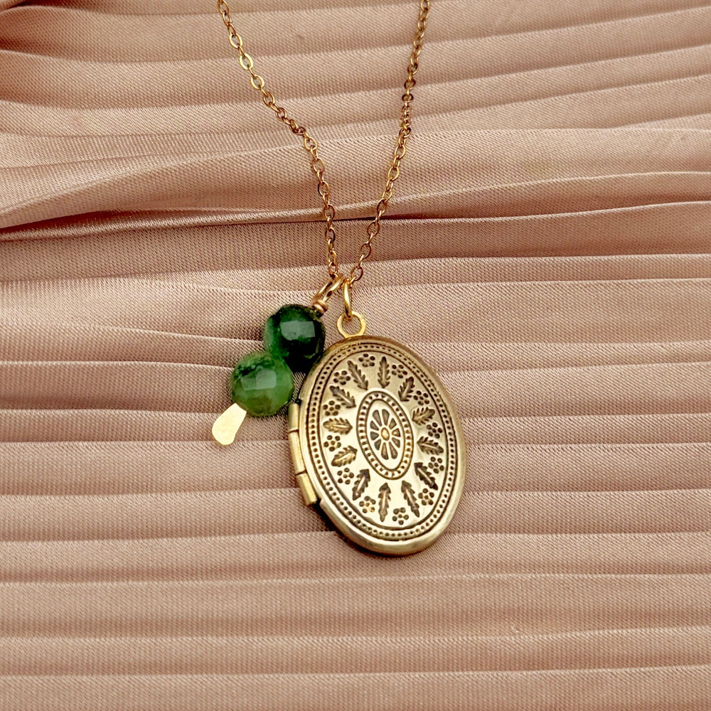 Capsule Locket Necklace (Emerald) – Bead Brass Jewelry | Fluff