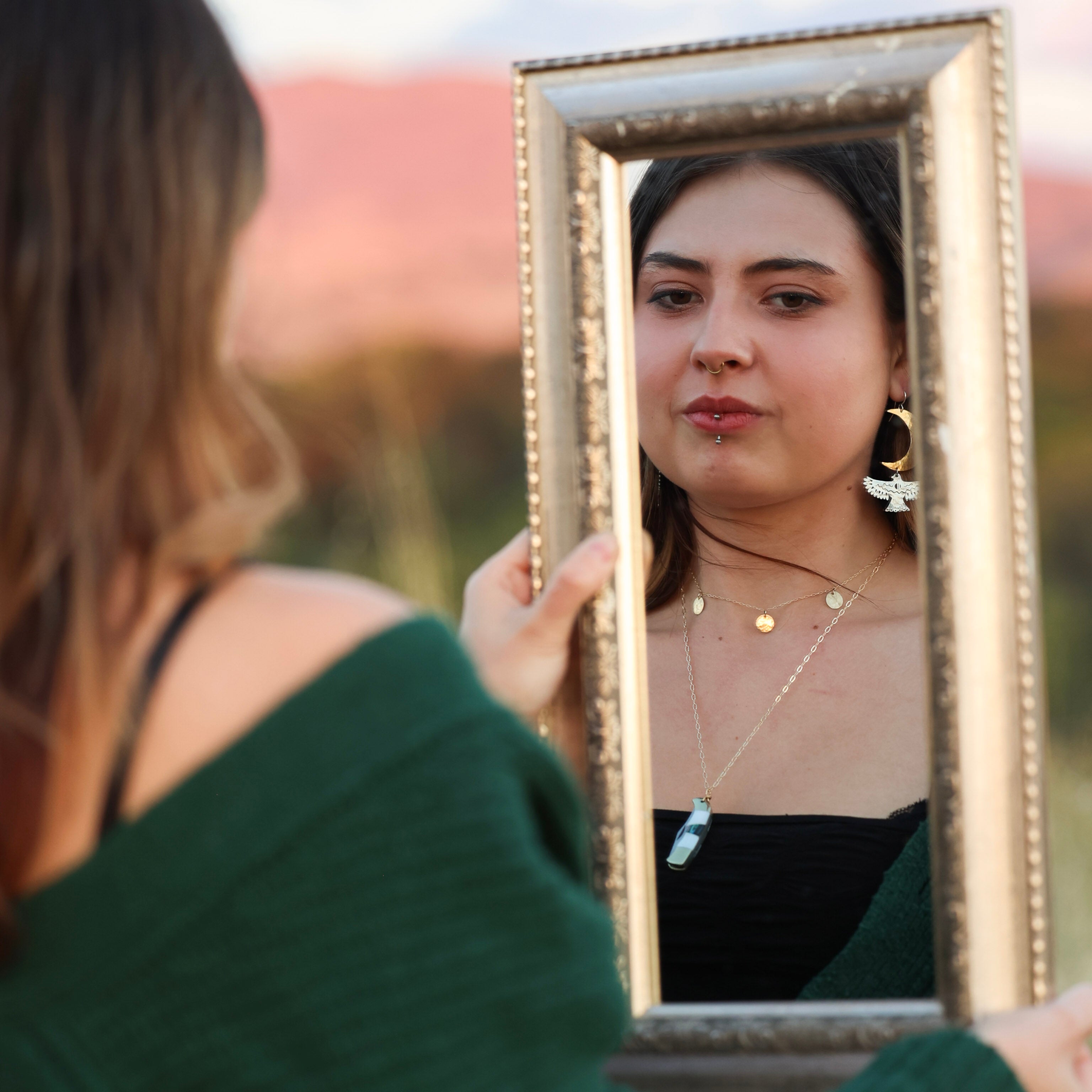 Working pocket knife necklace with other jewelry