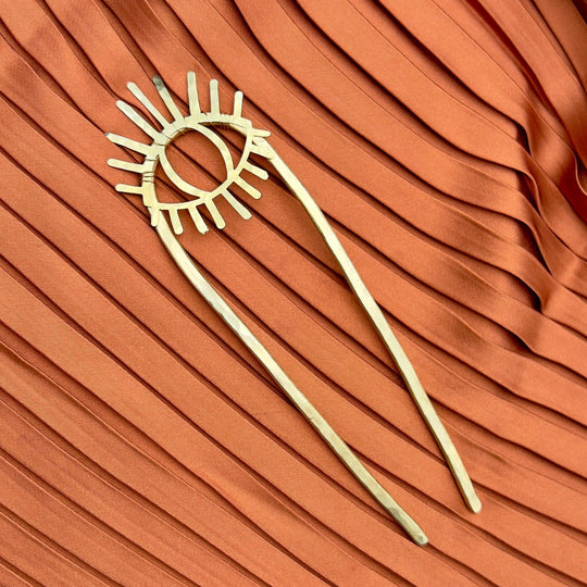 Perspective Hair Fork